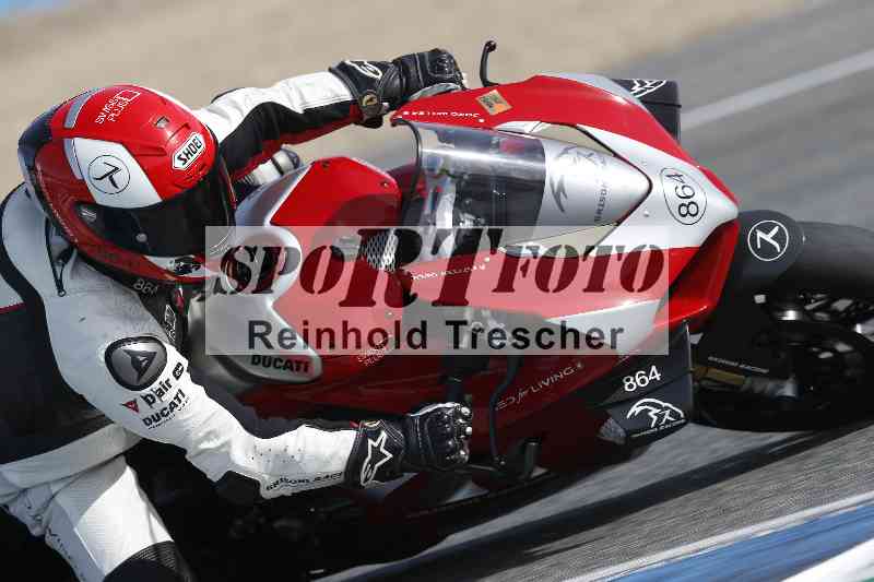 /Archiv-2024/01 26.-28.01.2024 Moto Center Thun Jerez/Gruppe schwarz-black/864